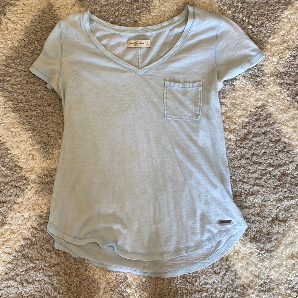 abercrombie & fitch v-neck pocket tee